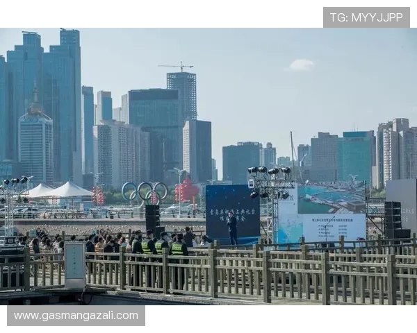半岛体育官方入口支持多平台登录，满足不同用户的观看需求